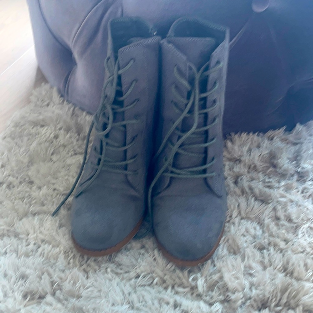 Grey Wedge Laced Booties - like new size 6